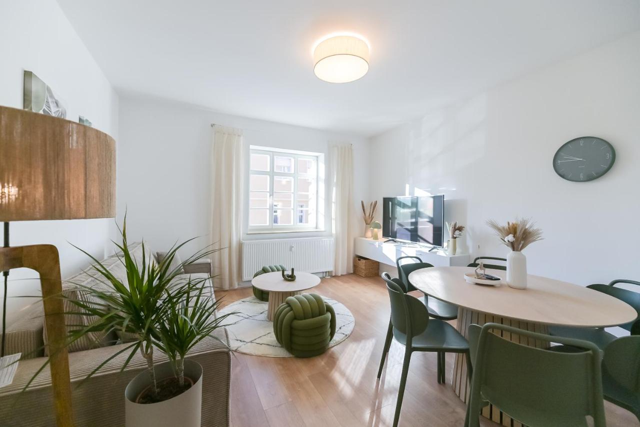 Apartment Altstadtnahe Wohlfuehloase Fuer 6 Personen *